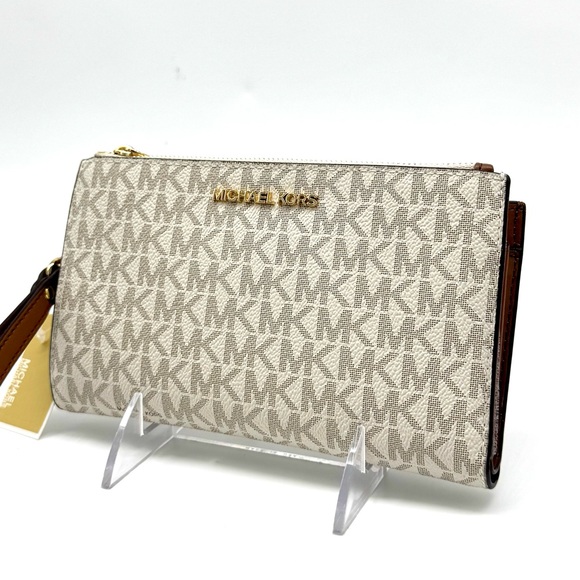 Michael Kors Large Jet Set Travel Signature Double Sip Wallet Wristlet - Vanilla - Picture 1 of 10